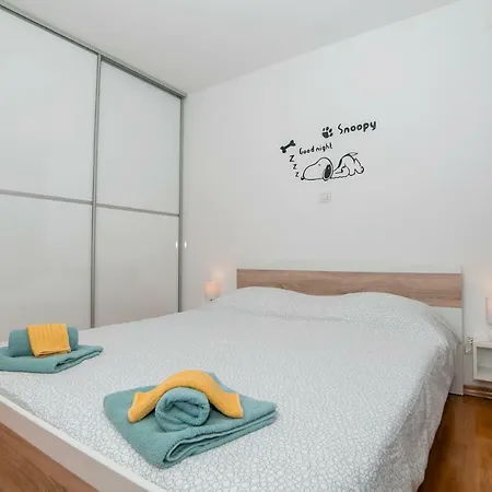 Apartman Z&d Apartamento *